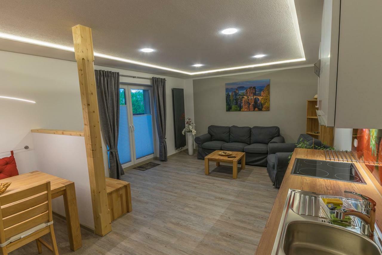 Ferienwohnung "Turmblick" Rathmannsdorf Bagian luar foto